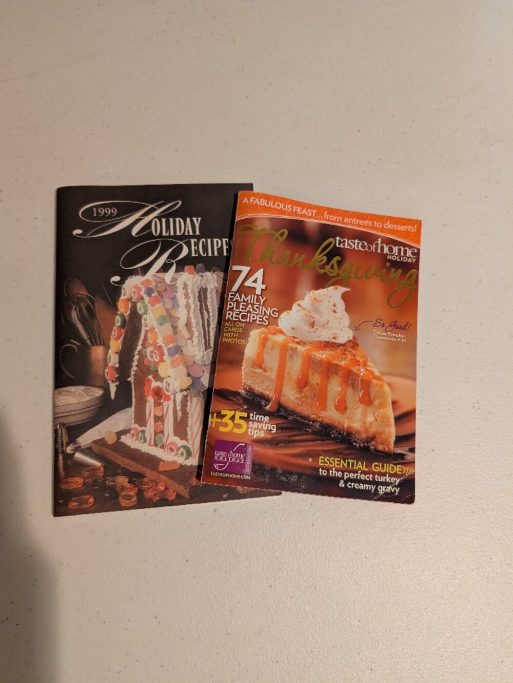 Taste of Home Thanksgiving Recipe Booklet - Orange & Brown Cover